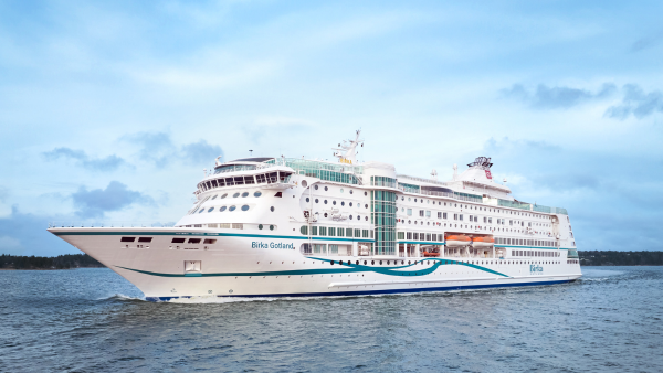 M/S Birka Gotland i skrgrden en molnig dag